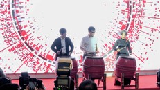 “Điểm chạm con người - Di sản tương lai” trong mỹ thuật công nghiệp