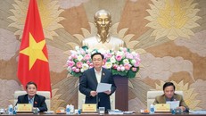 Chủ tịch Quốc hội Vương Đình Huệ chủ trì cuộc làm việc về tiến độ triển khai dự án Luật Đất đai (sửa đổi).