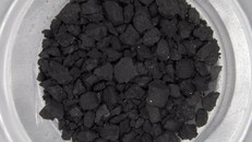 Mẫu vật mà tàu thăm dò Hayabusa2 của Cơ quan Vũ trụ Nhật Bản thu được trên tiểu hành tinh Ryugu.