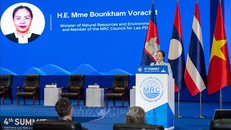 Bộ trưởng Tài nguyên và Môi trường Lào, bà Bounkham Vorachit phát biểu khai mạc Hội nghị. Ảnh: Phạm Kiên/TTXVN.