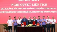 Chủ tịch nước Võ Văn Thưởng chứng kiến Chương trình ký kết Nghị quyết liên tịch giữa hai đơn vị. Ảnh: Thống Nhất/TTXVN.