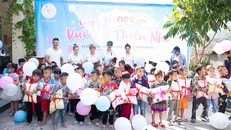 Cùng HRNEE ‘mang’ Tết Thiếu nhi đến bản vùng cao