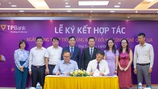 Quang cảnh lễ ký kết.