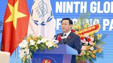 Chủ tịch Quốc hội Vương Đình Huệ phát biểu khai mạc Hội nghị Nghị sỹ Trẻ Toàn cầu lần thứ 9. Ảnh: TTXVN.