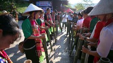 Múa sạp, một trong những nét văn hóa đặc trưng của dân tộc Thái Đen tại Lai Châu. Ảnh: Quý Trung/TTXVN.