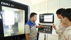 Tuyển sinh đối tượng học sinh tốt nghiệp trung học cơ sở vào học giáo dục nghề nghiệp trong những năm gần đây đã có xu hướng tăng mạnh hơn. Ảnh: TTXVN.