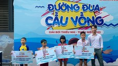 Giải bơi luôn là hoạt động được chờ đón mỗi dịp hè.