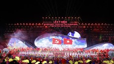 Chương trình nghệ thuật tại Lễ kỷ niệm 60 năm Ngày thành lập tỉnh Quảng Ninh (30/10/1963 - 30/10/2023). Ảnh: Thống Nhất/TTXVN.