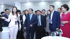 Thủ tướng Phạm Minh Chính tham quan Triển lãm quốc tế Đổi mới sáng tạo Việt Nam năm 2023 (VIIE 2023).