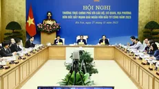 Thủ tướng Phạm Minh Chính cùng Phó Thủ tướng Lê Minh Khái và Phó Thủ tướng Trần Hồng Hà chủ trì hội nghị. Ảnh: Lâm Khánh/TTXVN.