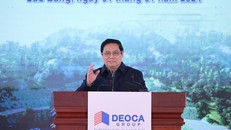 Thủ tướng đánh giá dự án cao tốc Đồng Đăng – Trà Lĩnh có tính chất, ý nghĩa rất quan trọng, góp phần triển khai chỉ đạo của Tổng Bí thư Nguyễn Phú Trọng về phát triển hạ tầng giao thông với các tỉnh còn khó khăn. Ảnh: VGP/Nhật Bắc.