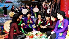 Dân ca Quan họ Bắc Ninh - loại hình nghệ thuật được coi là cốt lõi của văn hóa xứ Kinh Bắc ngàn năm văn hiến đã được UNESCO ghi danh là Di sản văn hóa phi vật thể đại diện của nhân loại. Ảnh: TTXVN.