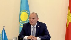 Đại sứ Kanat Tumysh tại cuộc họp báo ngày 15/1. Ảnh: Ngọc Phạm.