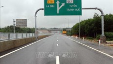 Đẩy nhanh nâng cấp các tuyến cao tốc đầu tư phân kỳ. Ảnh: Đỗ Trưởng/TTXVN.