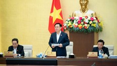 Chủ tịch Quốc hội Vương Đình Huệ phát biểu khai mạc phiên họp. Ảnh: QH.