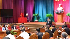 Chủ tịch Quốc hội Vương Đình Huệ phát biểu tại buổi làm việc. Ảnh: Nhan Sáng/TTXVN.