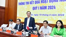 Phó Thống đốc Đào Minh Tú cho biết Ngân hàng Nhà nước sẵn sàng can thiệp nếu tỷ giá diễn biến bất lợi. Ảnh: TTXVN.