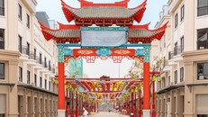 Sự kiện hội chợ diễn ra tại Little Shanghai sẽ là điểm nhấn của chương trình chào hè tại Vinhomes Golden Avenue.