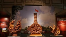 Khu trưng bày chuyên đề “Hoàng thành Thăng Long - Hà Nội, Di sản cho mai sau”.