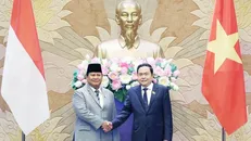 Chủ tịch Quốc hội Trần Thanh Mẫn hội kiến Tổng thống đắc cử Indonesia Prabowo Subianto. Ảnh: Thống Nhất/ TTXVN.