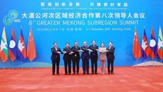 Thủ tướng Trung Quốc Lý Cường đón Thủ tướng Phạm Minh Chính và các Trưởng đoàn tham dự Hội nghị GMS mở rộng lần thứ 8. Ảnh: Dương Giang/TTXVN.