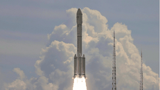 Cuộc đua quyết liệt trên thị trường dịch vụ internet vệ tinh 