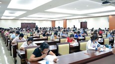 Cấp chứng chỉ ngoại ngữ: Tăng cường các giải pháp chống thi thay, thi hộ