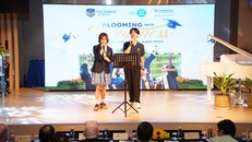 Học sinh Victoria School biểu diễn tại Lễ ra mắt Trường Âm nhạc và Nghệ thuật Victoria by Erato.