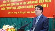 Chủ tịch nước Lương Cường chúc Tết lực lượng vũ trang Quân khu 9 (Bộ Quốc phòng). Ảnh: Lâm Khánh/TTXVN.