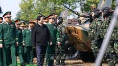 Thủ tướng kiểm tra công tác sẵn sàng chiến đấu của Lữ đoàn Trinh sát đặc nhiệm K3