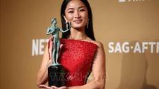 Nữ diễn viên Anna Sawai đoạt giải nữ chính xuất sắc trong loạt phim truyền hình chính kịch "Shogun" tại lễ trao giải SAG ở Los Angeles, Mỹ ngày 23/2/2025. Ảnh minh họa:TTXVN.