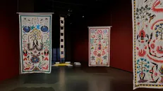 Nghệ sĩ mang góc nhìn nữ quyền vào tranh cuộn cổ hàng thế kỷ