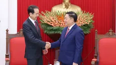 Trưởng Ban Tuyên giáo và Dân vận Trung ương Nguyễn Trọng Nghĩa tiếp Đại sứ Trung Quốc tại Việt Nam Hà Vĩ. Ảnh: Phương Hoa/TTXVN.