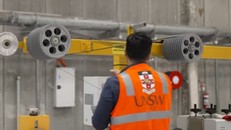 Nhà máy in 3D siêu nhỏ biến rác thải nhựa thành sản phẩm mới. Ảnh: Đại học New South Wales.