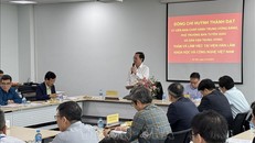 Quang cảnh buổi làm việc.