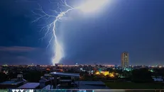 Hơn 23.000 cú sét đánh ở miền Bắc sáng 25/4