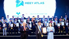 Ông Hoàng Mai Chung, Chủ tịch HĐQT Meey Group nhận giải Sao Khuê 2025.