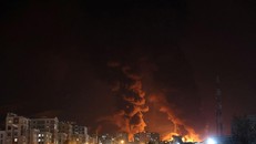 Israel phát cảnh báo sơ tán gần các lò phản ứng hạt nhân Iran