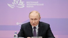 Tổng thống Nga Vladimir Putin phát biểu tại Diễn đàn Kinh tế phương Đông 2025 tại thành phố Vladivostok vùng Viễn Đông Nga. Ảnh: Sputnik.