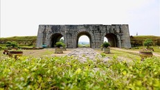 Cửa Nam - Thành nhà Hồ. Ảnh: Hoa Mai/TTXVN.