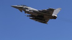 Anh triển khai tiêm kích củng cố an ninh không phận NATO