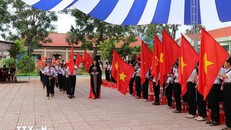 Học sinh lớp 6 trường THCS Võ Thị Sáu (xã Buôn Đôn, tỉnh Đắk Lắk) tại lễ khai giảng. Ảnh: Nguyên Dung/TTXVN.