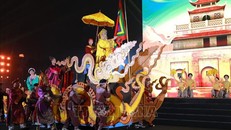 Các tiết mục nghệ thuật tại chương trình. Ảnh: Khánh Hoà/TTXVN.