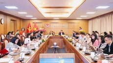 Quang cảnh buổi họp báo.