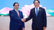 Thủ tướng Phạm Minh Chính và Thủ tướng Lào Sonexay Siphandone đồng chủ trì Kỳ họp lần thứ 48 Ủy ban liên Chính phủ về hợp tác song phương Việt Nam-Lào. Ảnh: Dương Giang/TTXVN.