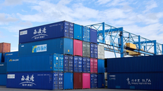 Cảng hàng hóa ở Duisburg, Đức.