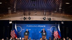 Thế giới 2025 qua ống kính toàn cầu