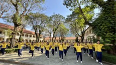 Học sinh TP Hồ Chí Minh đồng diễn võ Vovinam.