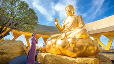 Chiêm ngắm vẻ đẹp của tôn tượng “Đức Phật đến từ quá khứ” tại núi Bà Đen
