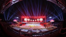 Toàn cảnh chương trình “Dưới lá cờ vẻ vang của Đảng”